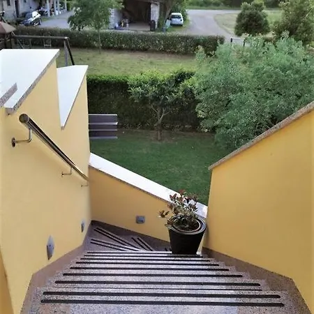Apartment Nika In Tranquil Countryside